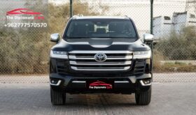 Toyota Land Cruiser VX 2025
