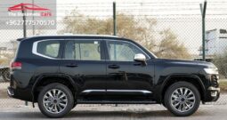 Toyota Land Cruiser VX 2025