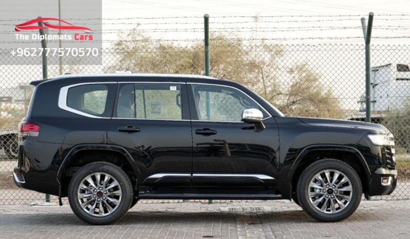 Toyota Land Cruiser VX 2025