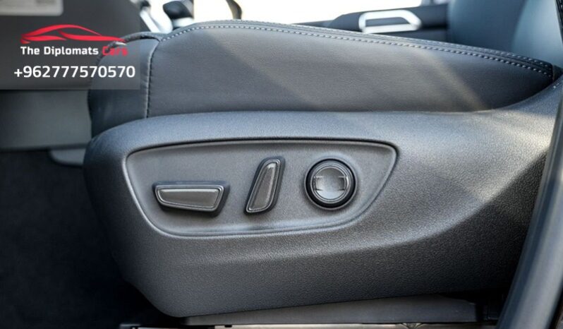 
								Toyota Land Cruiser VX 2025 full									