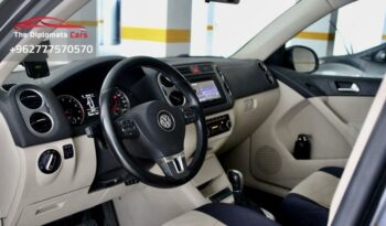 
									Volkswagen Tiguan 2011 full								