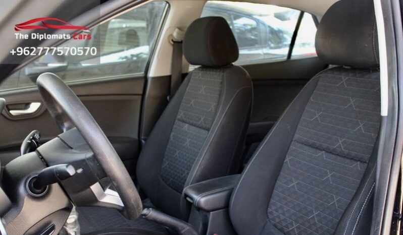 
								Kia Rio 2021 full									