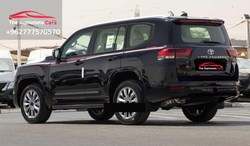 
								Toyota Land Cruiser GXR 2025 full									