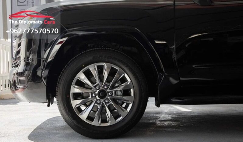 
								Toyota Land Cruiser GXR 2025 full									