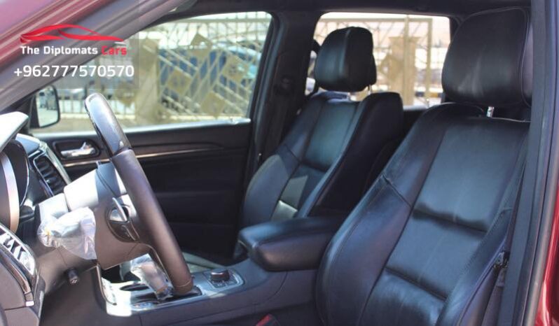 
								Jeep Grand Cherokee Overland. full									