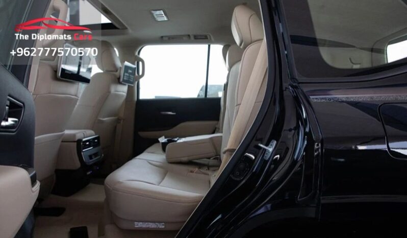 
								Toyota Land Cruiser GXR 2025 full									