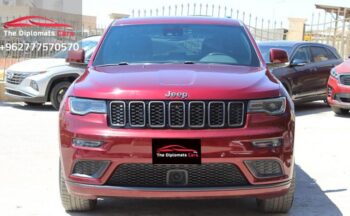 Jeep Grand Cherokee Overland.