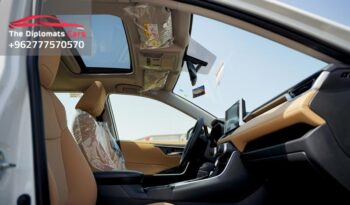 
									Toyota RAV 4 XLE 2025 full								