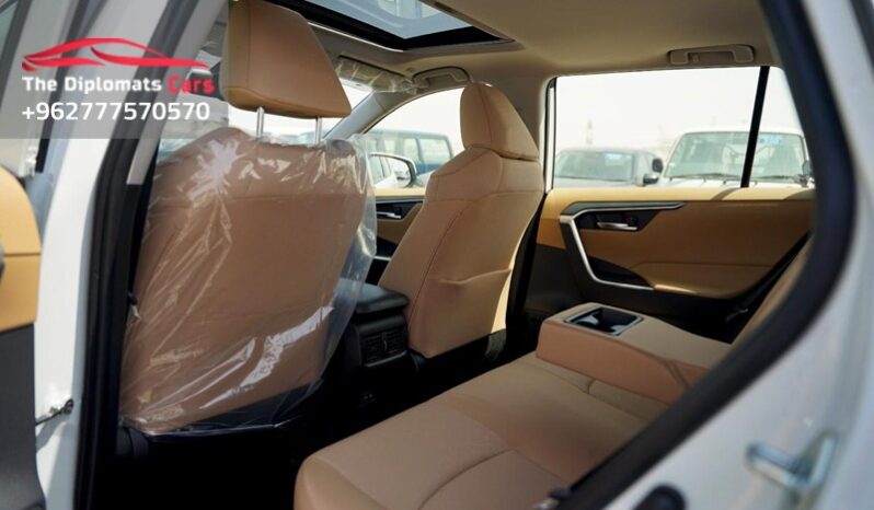 
								Toyota RAV 4 XLE 2025 full									