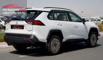 
									Toyota RAV 4 XLE 2025 full								