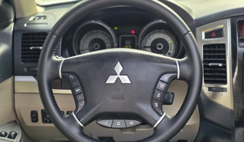 
								Mitsubishi Pajero 2018 full									