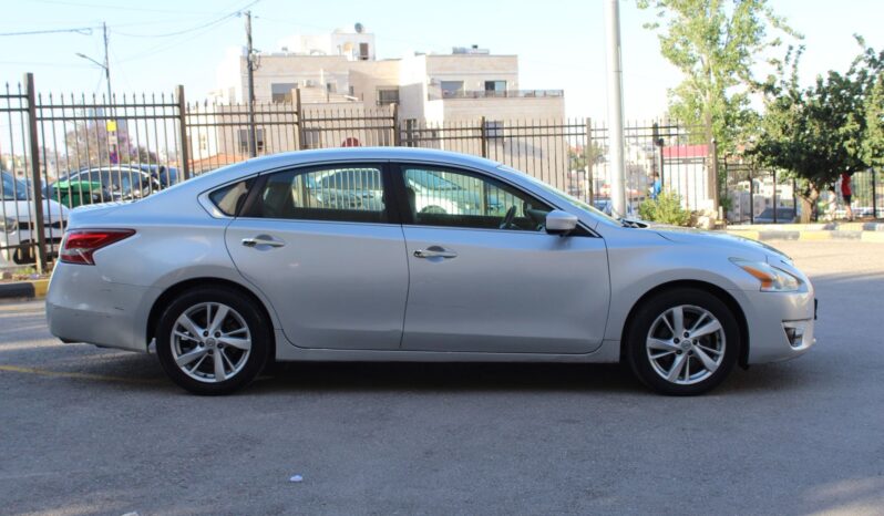 
								Nissan Altima 2013 full									