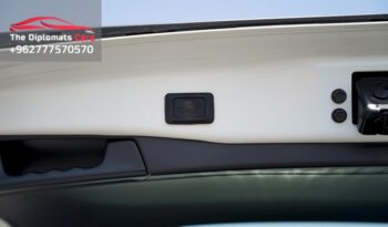 
									Toyota RAV 4 XLE 2025 full								