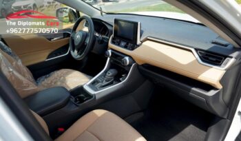 
									Toyota RAV 4 XLE 2025 full								
