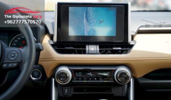 
									Toyota RAV 4 XLE 2025 full								
