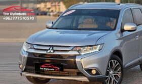 Mitsubishi Outlander 2016