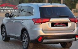 Mitsubishi Outlander 2016