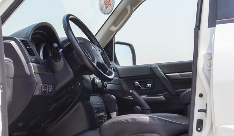 
								Mitsubishi Pajero 2022 full									