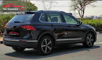 
									Volkswagen Tiguan 2021 full								