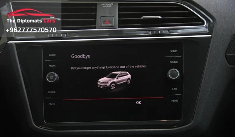 
								Volkswagen Tiguan 2021 full									