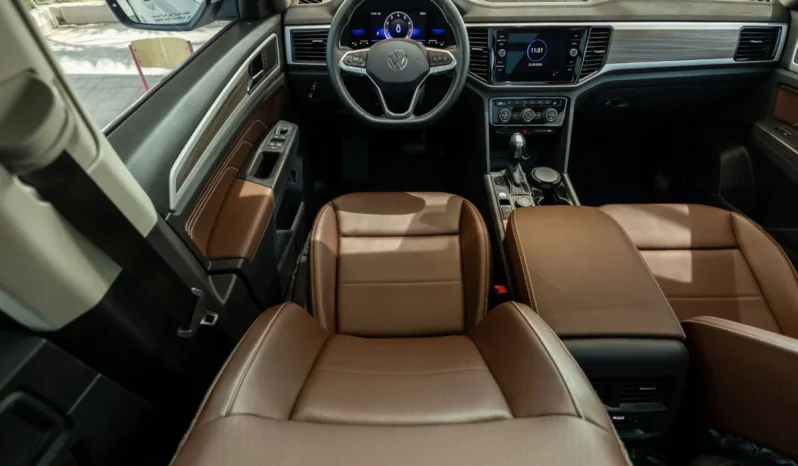 
								Volkswagen Teramount SEL full									