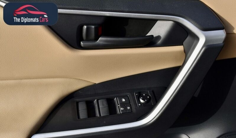 
								Toyota RAV 4 LE 2025 full									