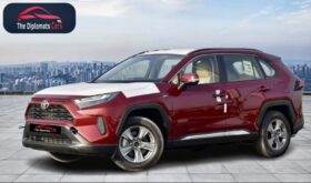 Toyota RAV 4 LE 2025