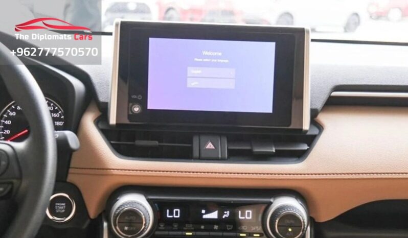 
								Toyota Rav4 XLE 2025 full									