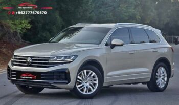 
									Volkswagen Touareg Comfortline 2024 full								