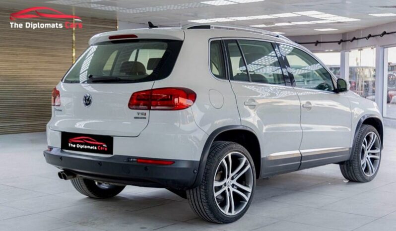 
								Volkswagen Tiguan 2016 full									