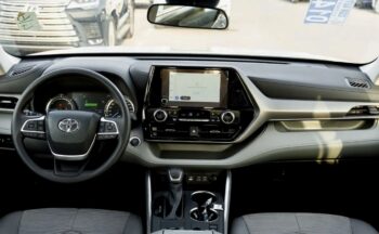 Toyota Highlander LE 2023