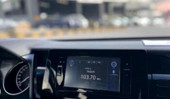 
									Toyota Camry Le 2023 full								