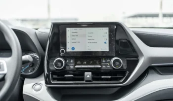 
									Toyota Grand Highlander LE 2025 full								