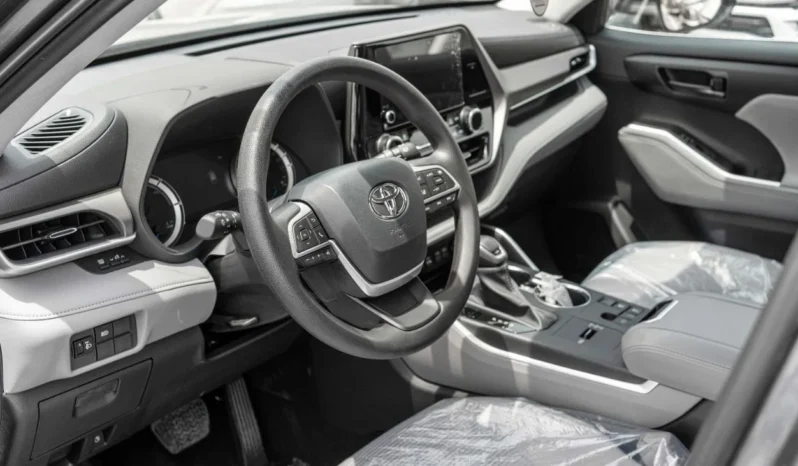 
								Toyota Grand Highlander LE 2025 full									