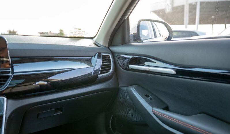 
								Kia Seltos 2025 full									