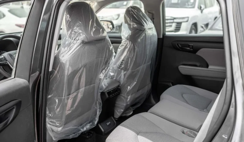 
								Toyota Grand Highlander LE 2025 full									