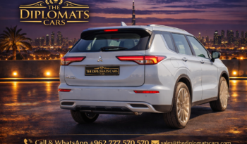 
									Mitsubishi Outlander 2025 full								