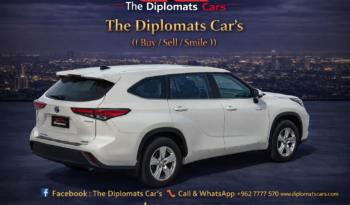 
									Toyota Grand Highlander LE 2022 full								