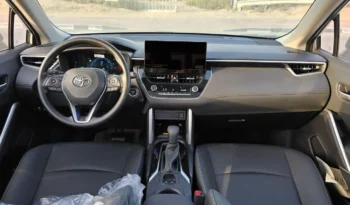 
									Toyota Corolla Cross 2025 full								