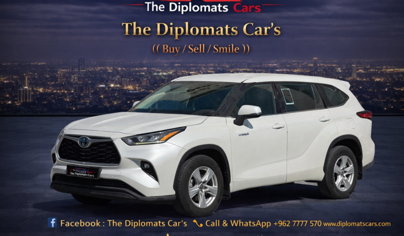 
								Toyota Grand Highlander LE 2022 full									