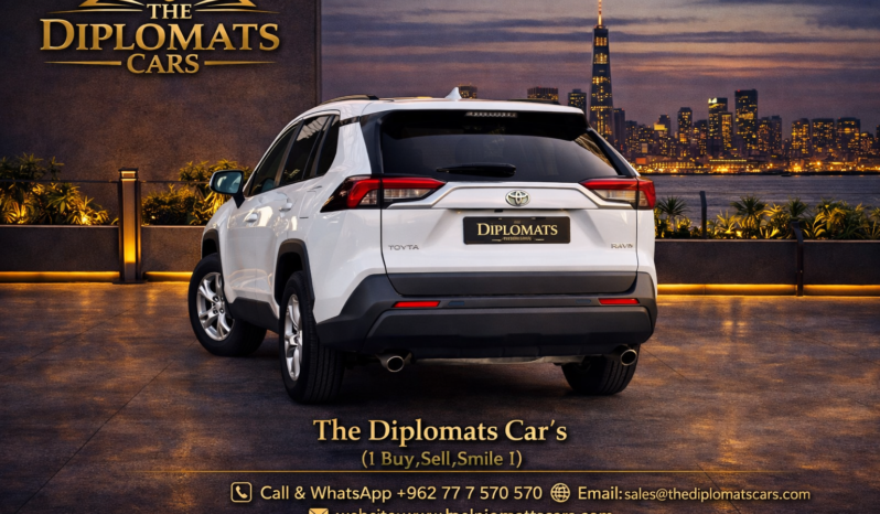 
								Toyota RAV 4 LE 2023 full									