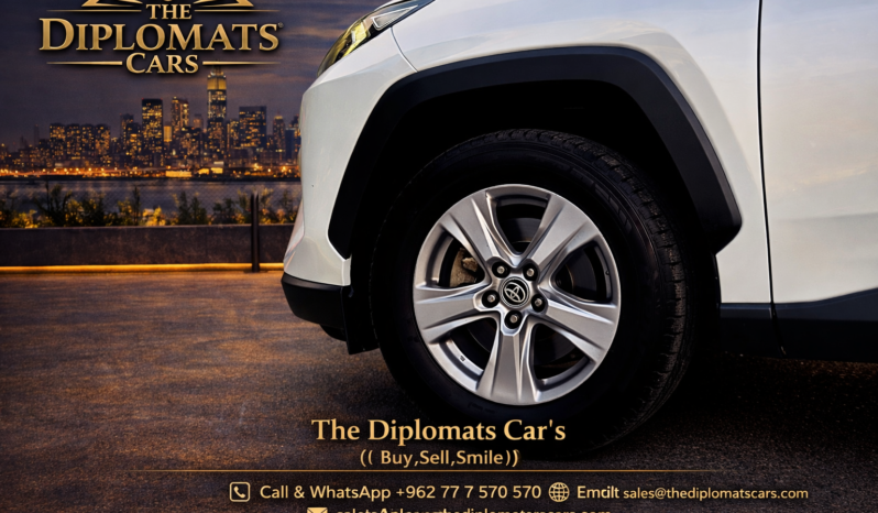 
								Toyota RAV 4 LE 2023 full									