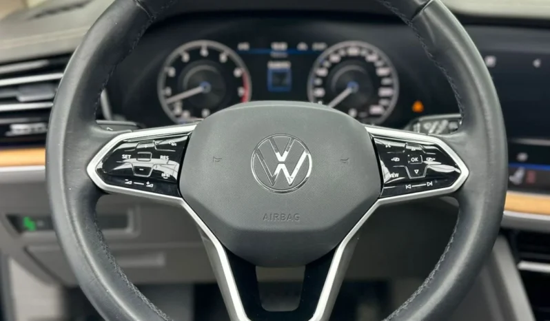 
								Volkswagen Touareg 2022 full									