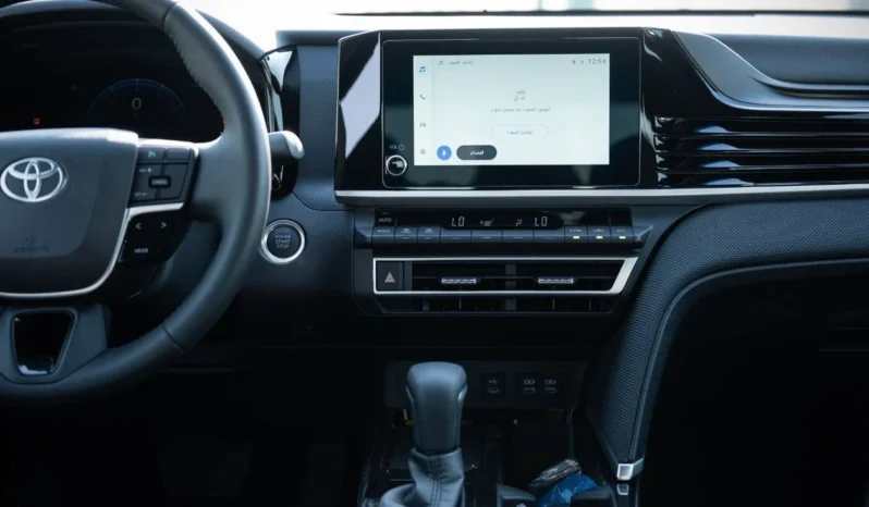 
								Toyota Camry Le 2026 full									