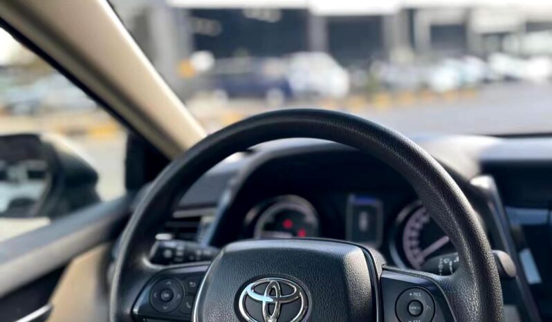 
								Toyota Camry Le 2023 full									